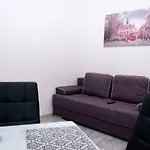 в самому центрі вул костюшка Apartment