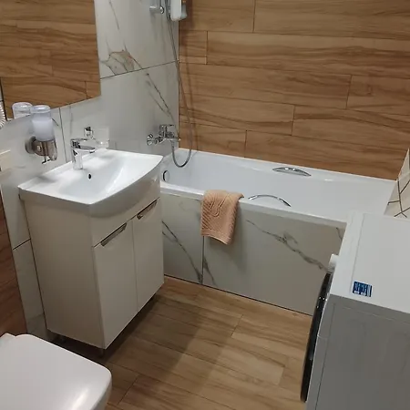 в самому центрі вул костюшка Apartman Lviv