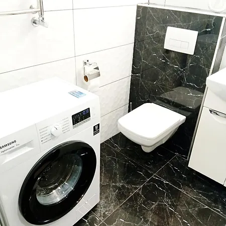 в самому центрі вул костюшка