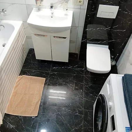 в самому центрі вул костюшка Apartamento Leópolis