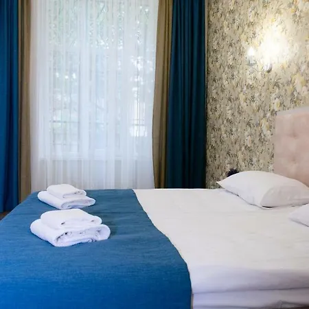 в самому центрі вул костюшка *