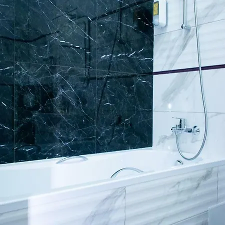 в самому центрі вул костюшка