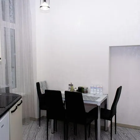 в самому центрі вул костюшка Apartman *