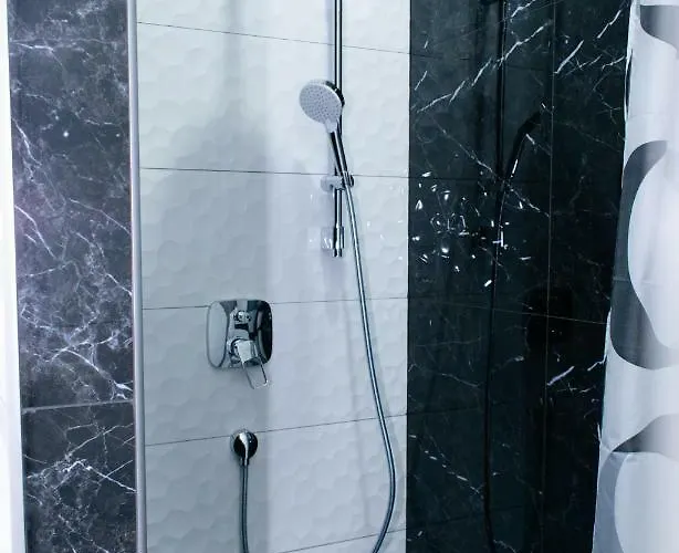 в самому центрі вул костюшка Daire