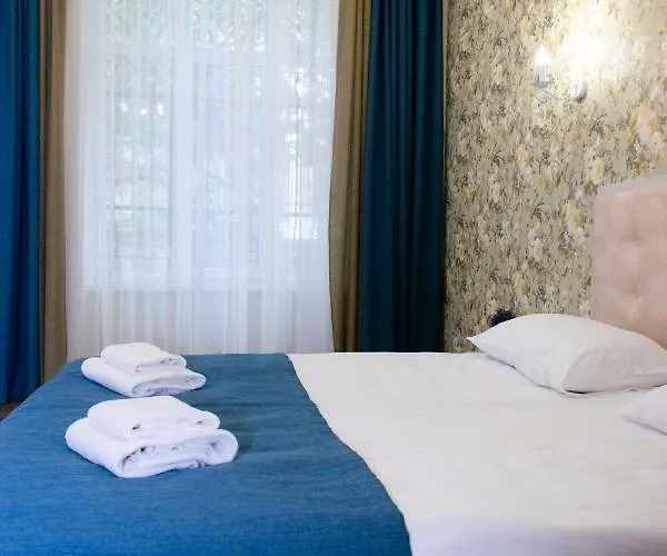 в самому центрі вул костюшка *